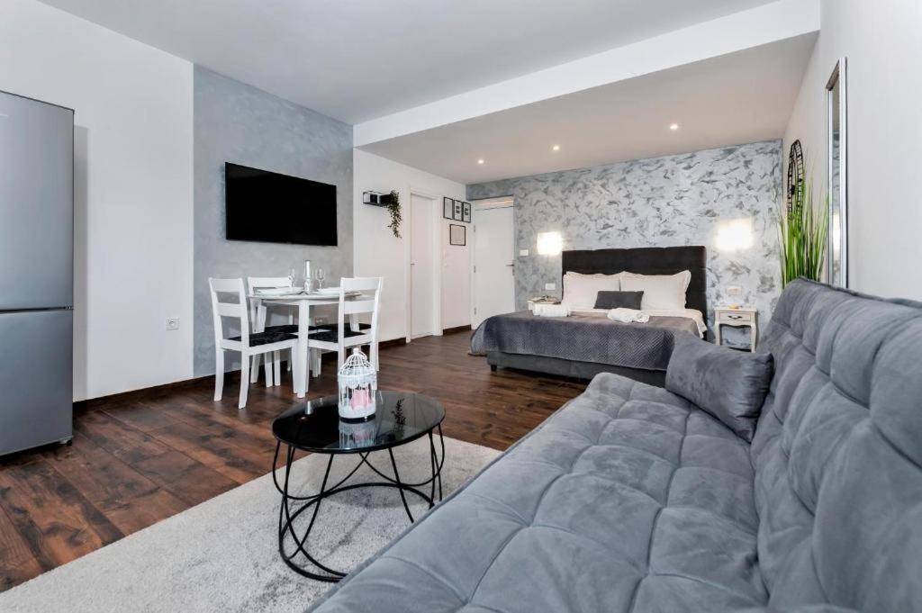 Deluxe Apartments A&A - 2 Rovinj Exterior photo